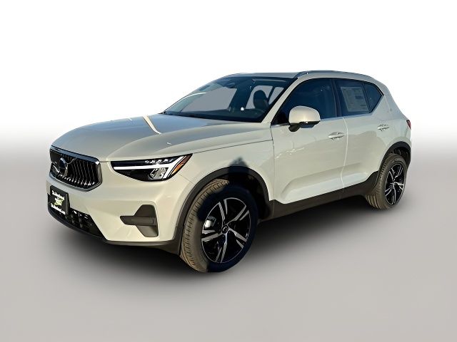 2025 Volvo XC40 Core Bright Theme