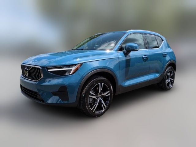 2025 Volvo XC40 Core Bright Theme