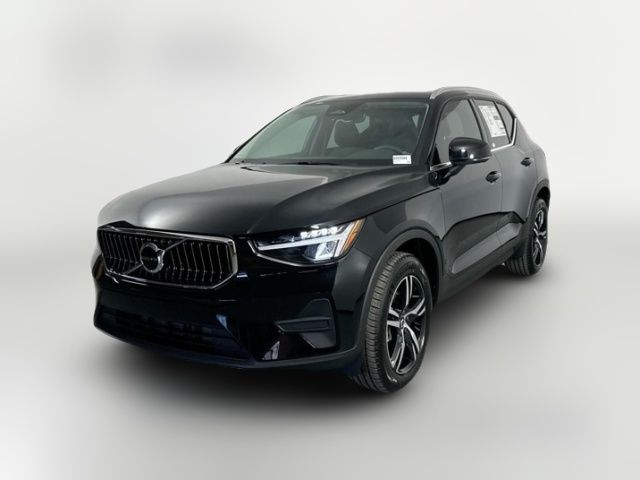 2025 Volvo XC40 Core Bright Theme