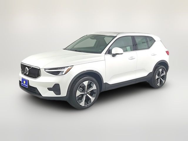 2025 Volvo XC40 Core Bright Theme