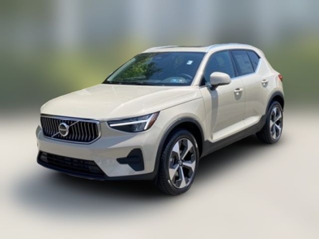 2025 Volvo XC40 Core Bright Theme