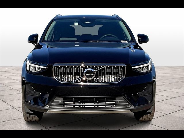 2025 Volvo XC40 Core Bright Theme