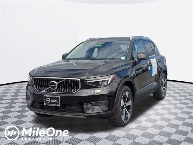 2025 Volvo XC40 Core Bright Theme