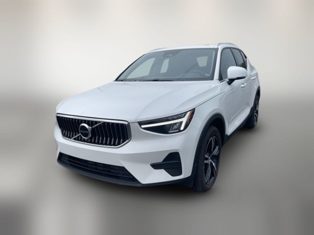 2025 Volvo XC40 Core Bright Theme