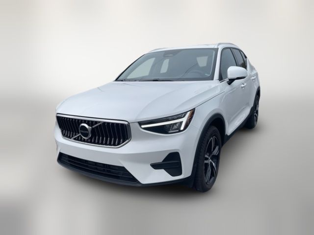 2025 Volvo XC40 Core Bright Theme