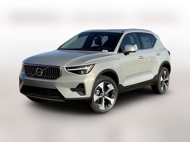 2025 Volvo XC40 Core Bright Theme