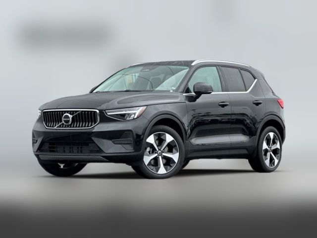 2025 Volvo XC40 Core Bright Theme