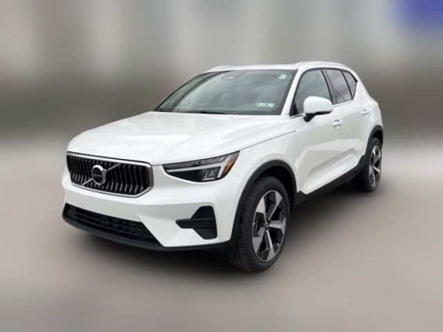 2025 Volvo XC40 Core Bright Theme