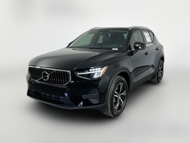 2025 Volvo XC40 Core Bright Theme