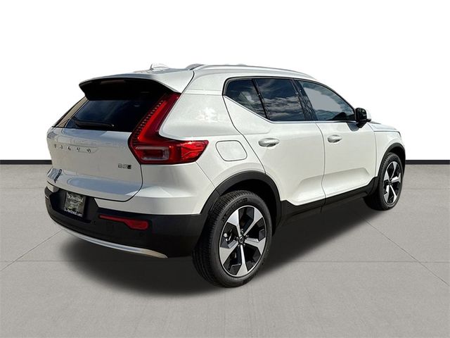 2025 Volvo XC40 Core Bright Theme