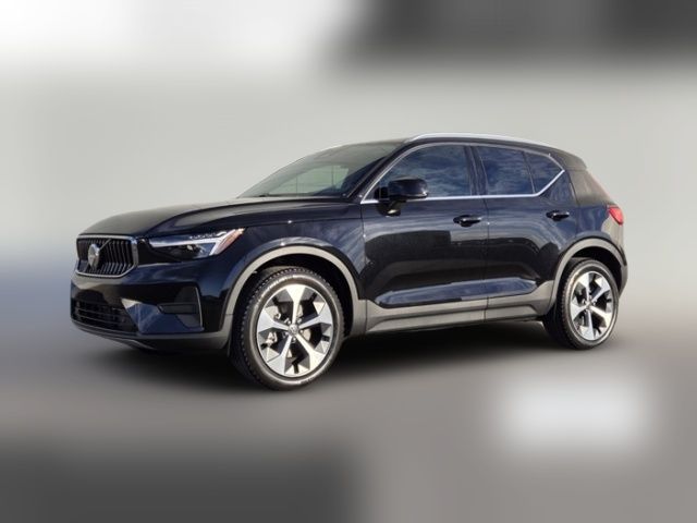 2025 Volvo XC40 Core Bright Theme