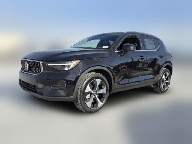 2025 Volvo XC40 Core Bright Theme