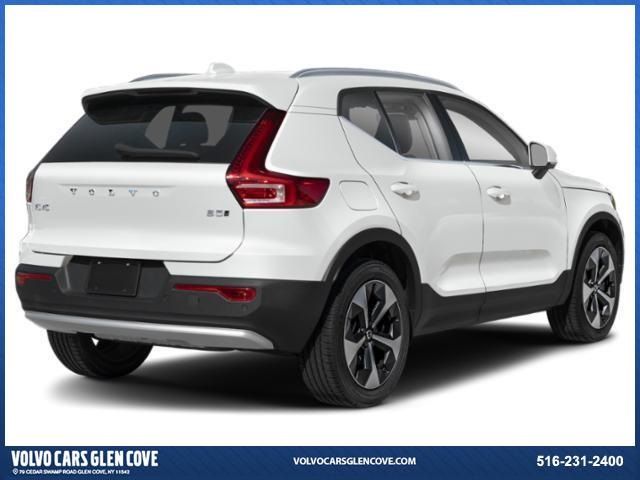 2025 Volvo XC40 Core Bright Theme