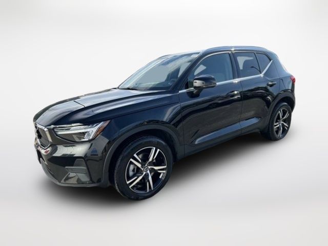 2025 Volvo XC40 Core Bright Theme