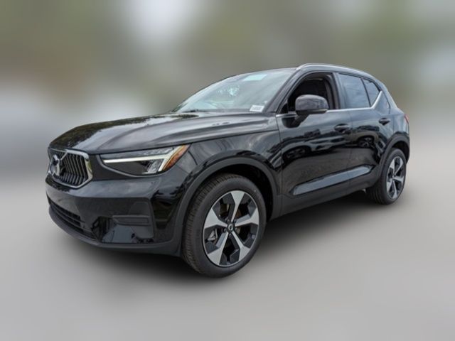 2025 Volvo XC40 Core Bright Theme