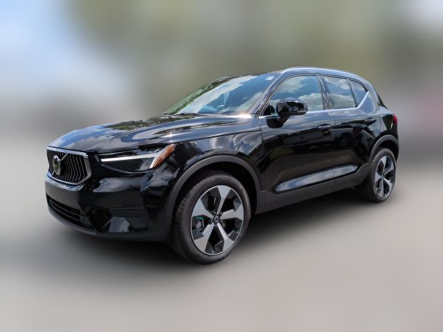 2025 Volvo XC40 Core Bright Theme