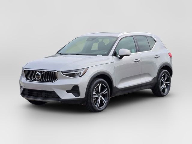 2025 Volvo XC40 Core Bright Theme