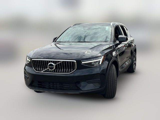 2025 Volvo XC40 Core Bright Theme