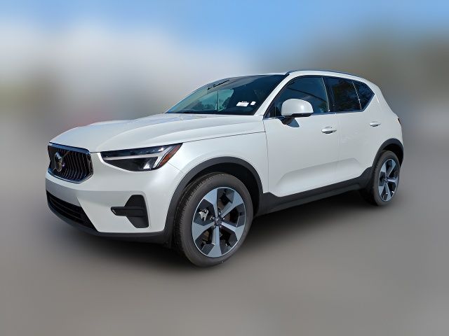 2025 Volvo XC40 Core Bright Theme