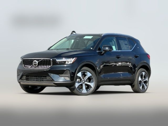 2025 Volvo XC40 Core Bright Theme