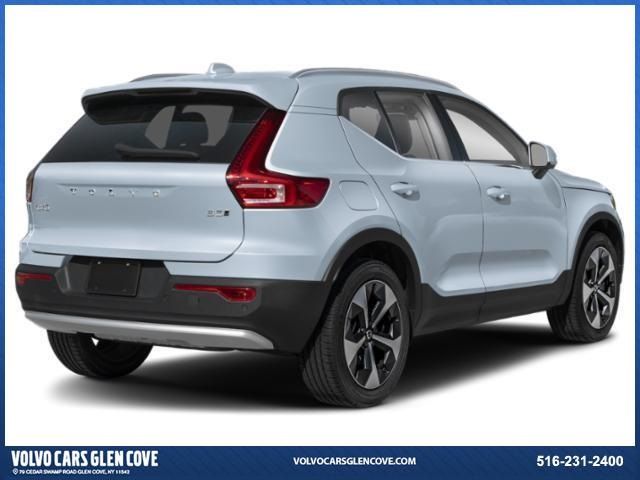 2025 Volvo XC40 Core Bright Theme