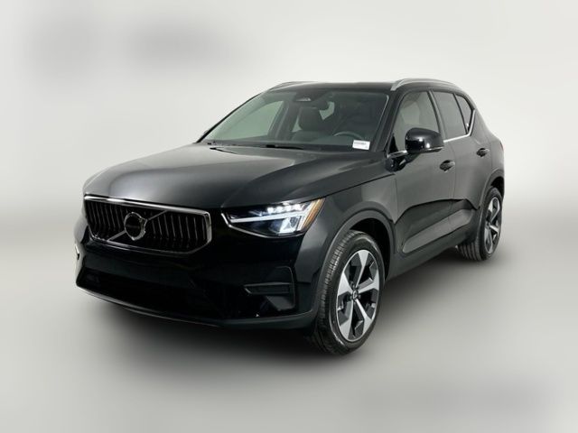 2025 Volvo XC40 Core Bright Theme