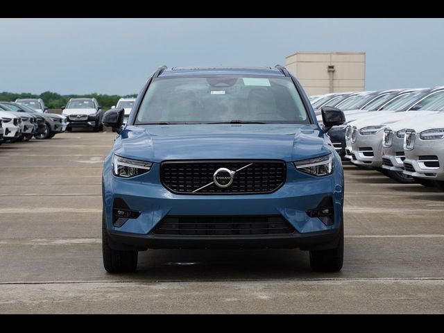 2025 Volvo XC40 Plus Dark Theme