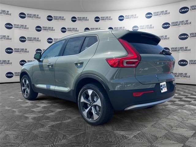 2025 Volvo XC40 Plus Bright Theme