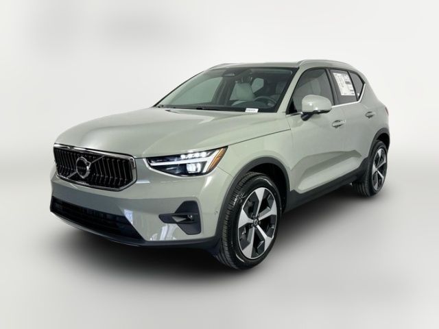 2025 Volvo XC40 Plus Bright Theme