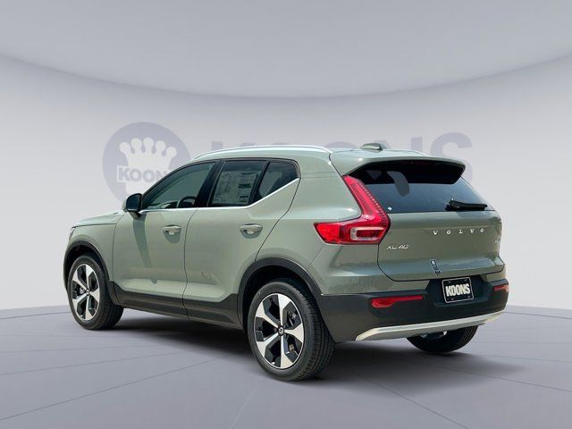 2025 Volvo XC40 Plus Bright Theme