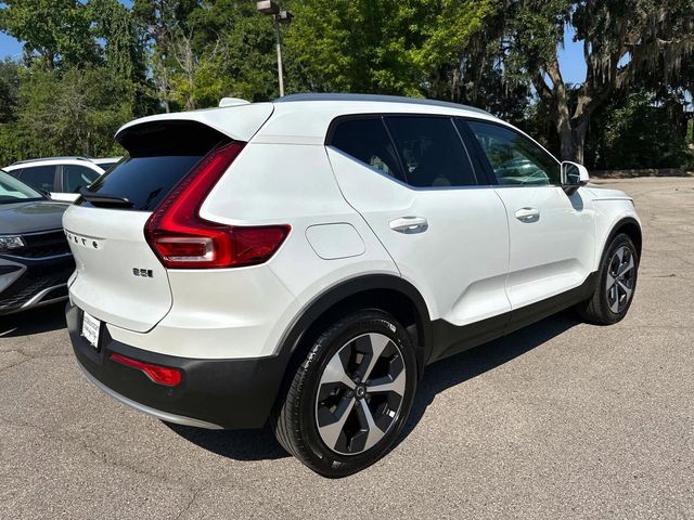 2025 Volvo XC40 Plus Bright Theme