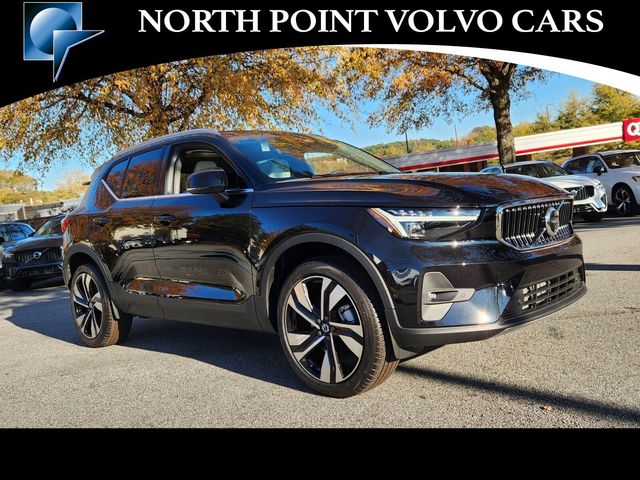 2025 Volvo XC40 Plus Bright Theme