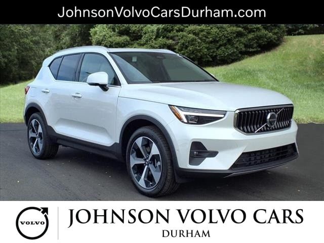 2025 Volvo XC40 Plus Bright Theme