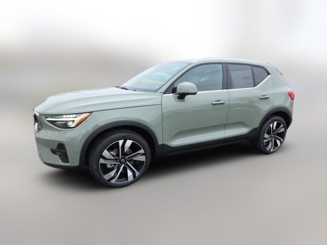 2025 Volvo XC40 Plus Bright Theme