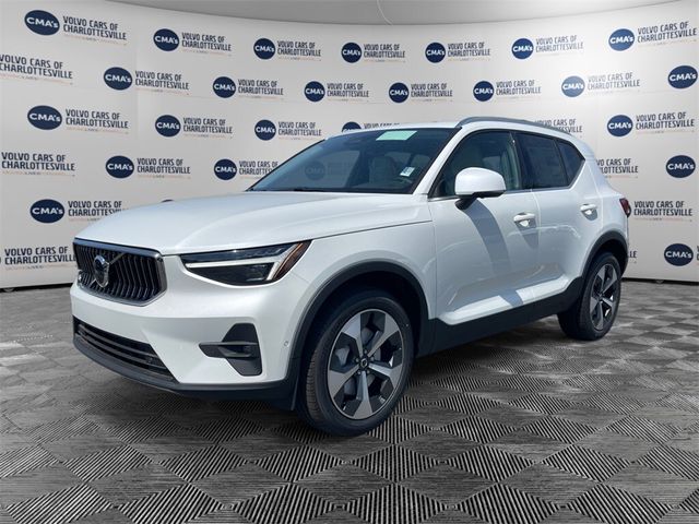 2025 Volvo XC40 Plus Bright Theme