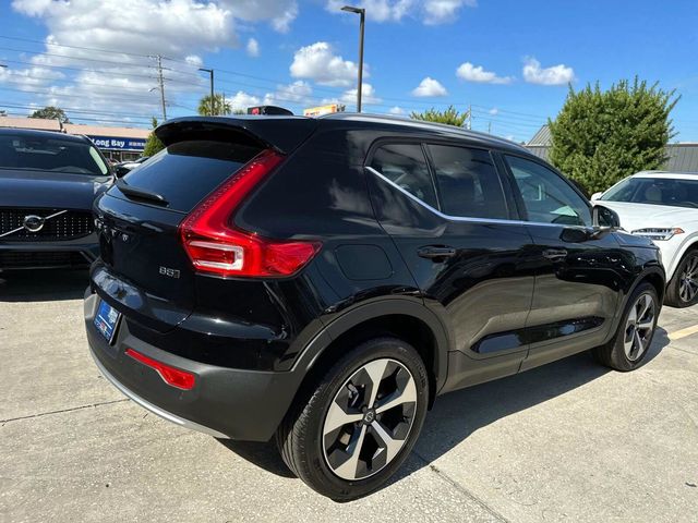 2025 Volvo XC40 Plus Bright Theme