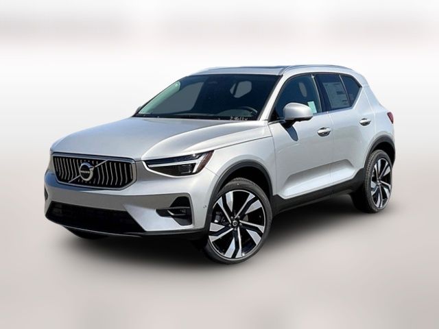 2025 Volvo XC40 Plus Bright Theme