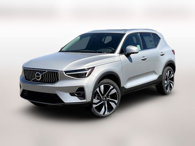 2025 Volvo XC40 Plus Bright Theme