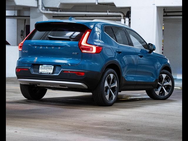 2025 Volvo XC40 Plus Bright Theme