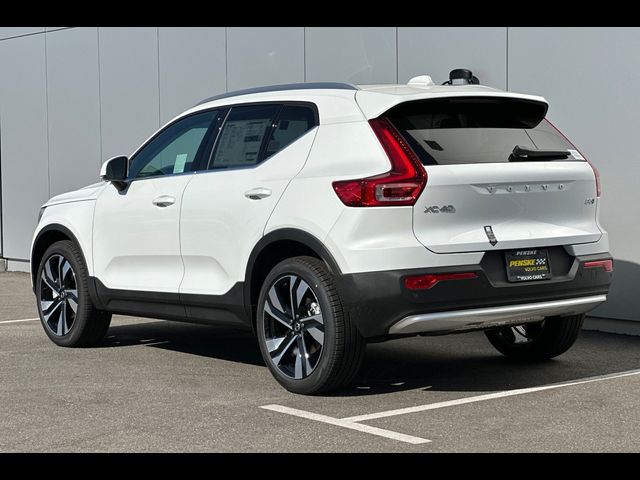 2025 Volvo XC40 Plus Bright Theme