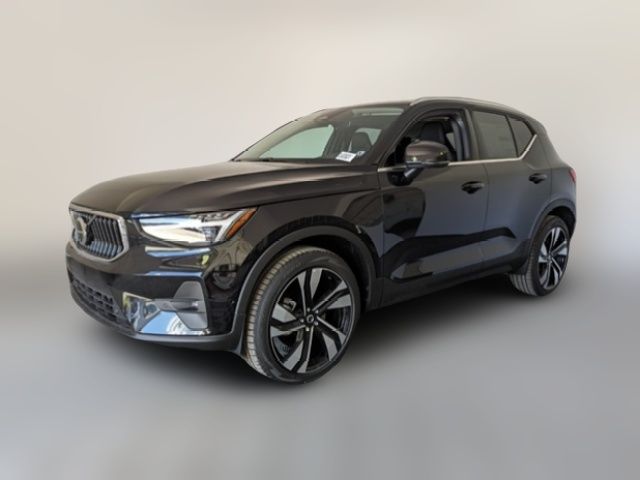 2025 Volvo XC40 Plus Bright Theme