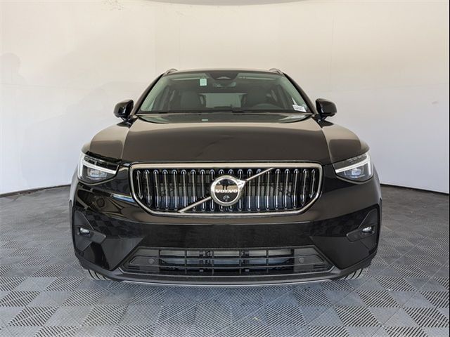 2025 Volvo XC40 Plus Bright Theme