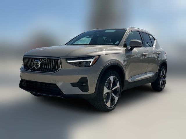 2025 Volvo XC40 Plus Bright Theme