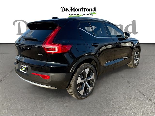 2025 Volvo XC40 Plus Bright Theme