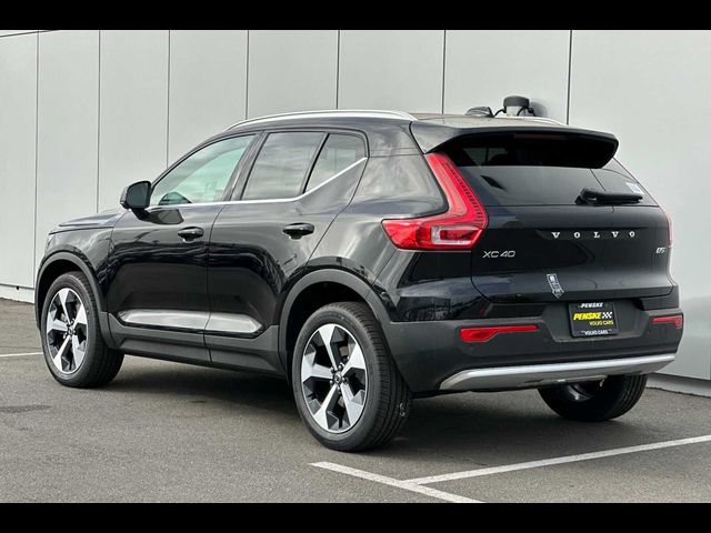 2025 Volvo XC40 Plus Bright Theme