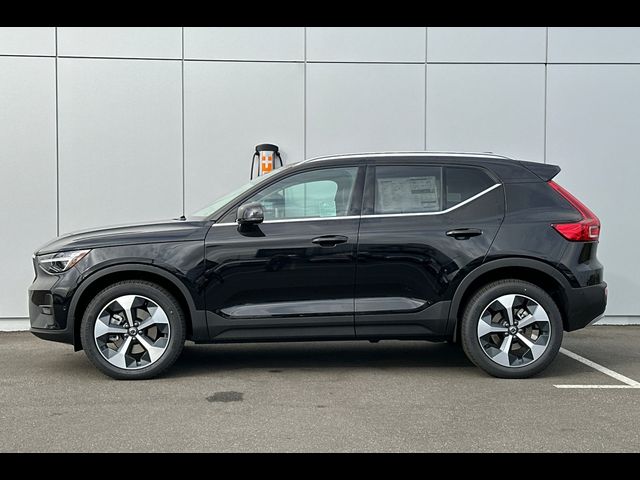 2025 Volvo XC40 Plus Bright Theme