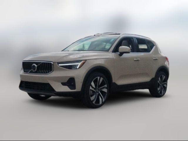 2025 Volvo XC40 Plus Bright Theme