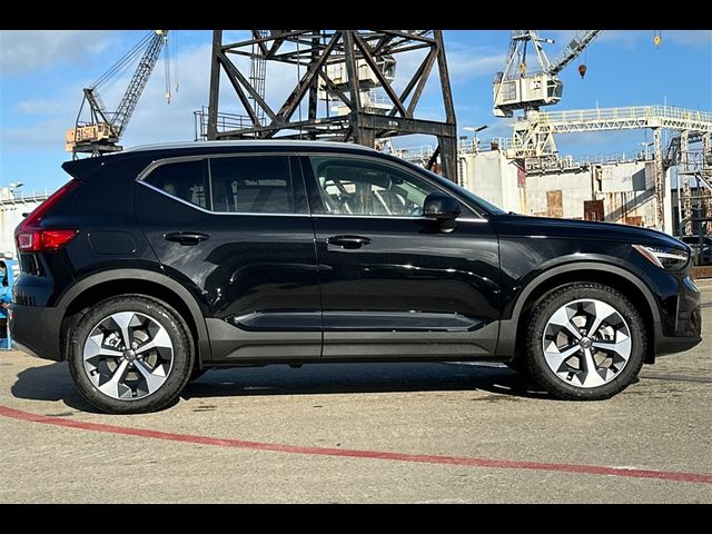 2025 Volvo XC40 Plus Bright Theme