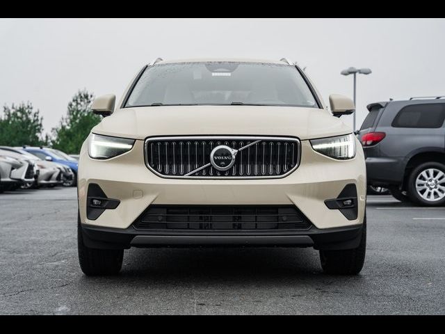 2025 Volvo XC40 Plus Bright Theme