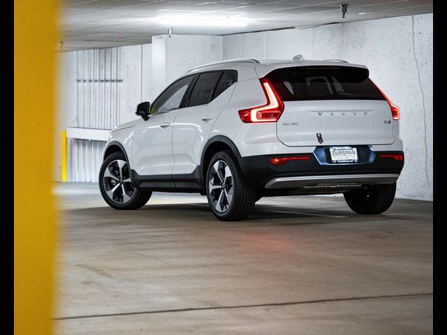 2025 Volvo XC40 Plus Bright Theme